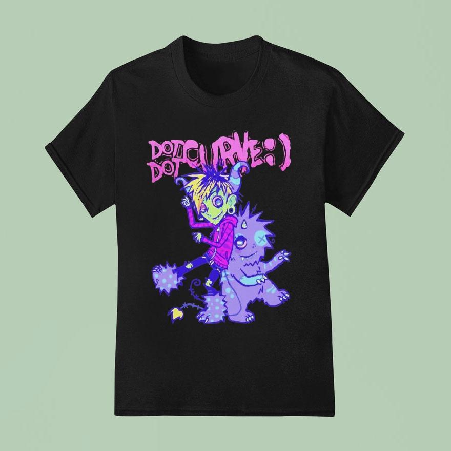 Dot Dot Curve Friend Claw Boots T Shirt