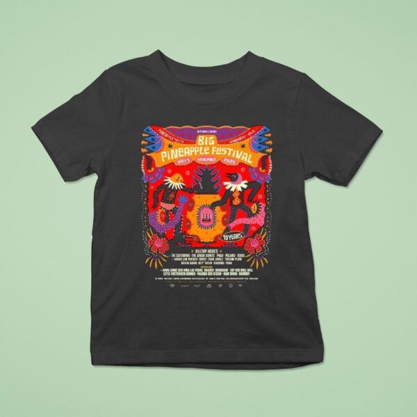 Big Pineapple Festival Nov In Woombye Aus T Shirt