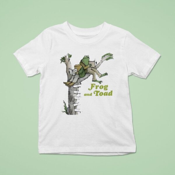 Frog And Toad Reading Book In Tree T Shirt