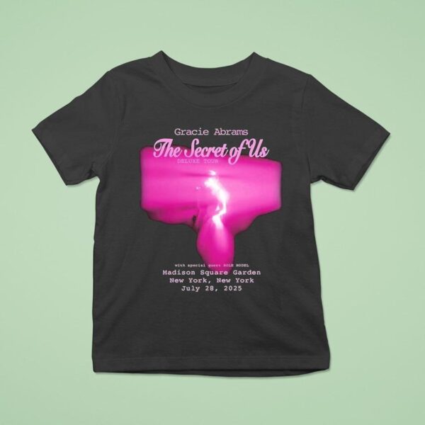 Gracie Abrams At Madison Square Garden In New York Ny On July Secret Of Us Tour Highligh T Shirt
