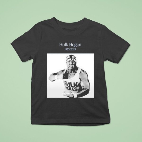 Hulk Hogan Ripping Photo T Shirt