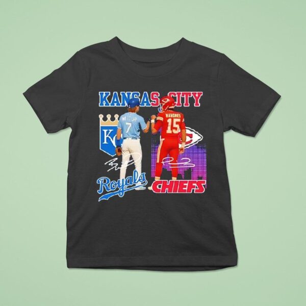 Kansas City Skyline Kansas City Royals And Kansas City Chiefs Signatures T Shirt