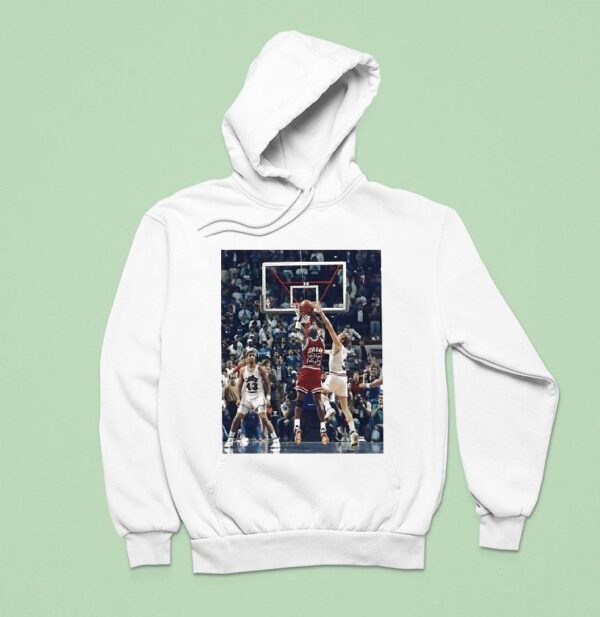 Michael Jordan Chicago Bulls Playing Vintage Photo Hoodie
