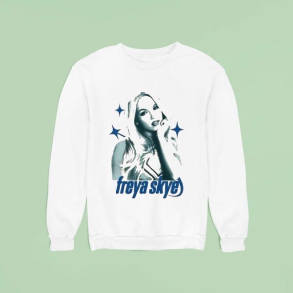 Freya Skye Descendants Zombies Worlds Collide Tour Cast Disney Sweatshirt