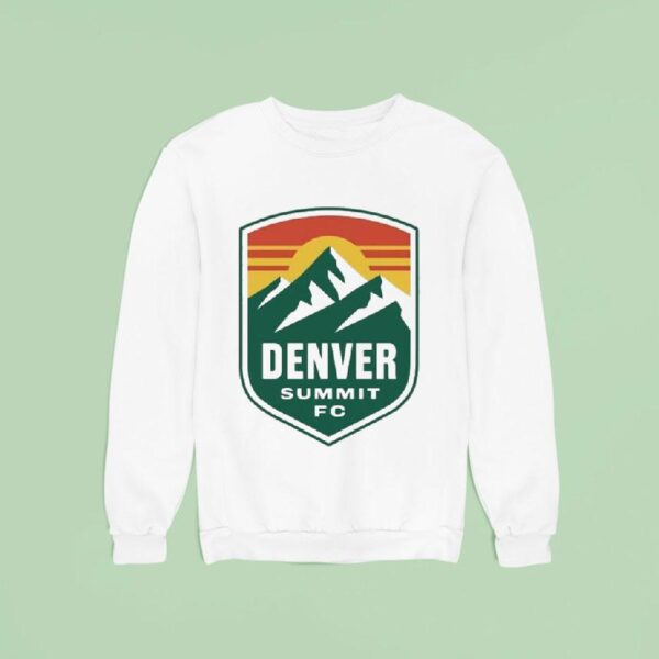 Peyton Wearing Denver Summit Fc Logo Sweatshirt