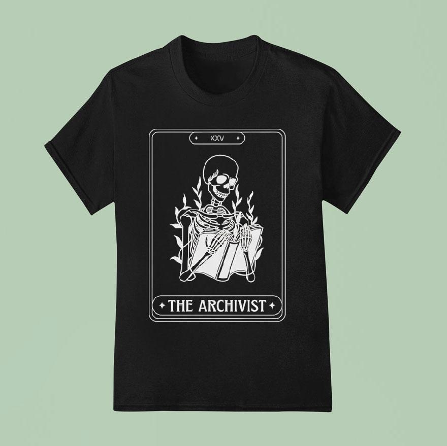 Skeleton The Archivist Tarot Card T Shirt