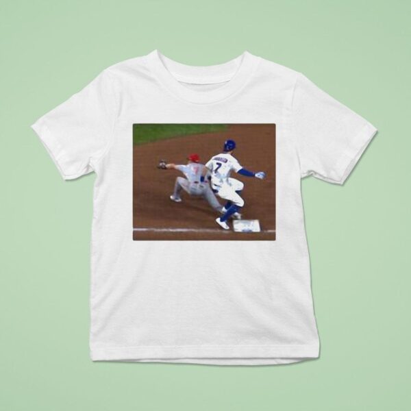 Dansby Swanson Mis Stepped First Base Chicago Cubs T Shirt