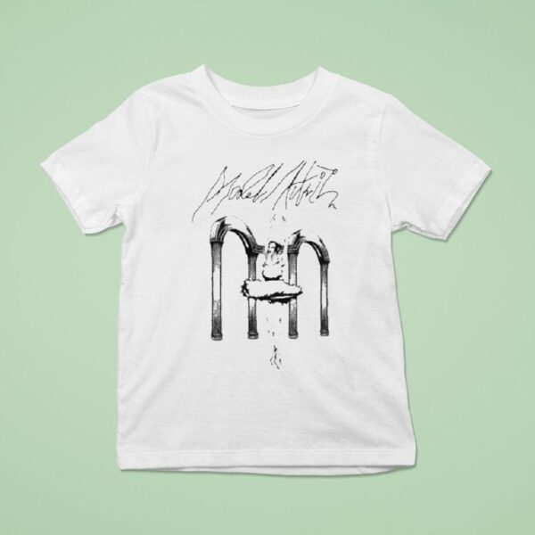 Model Actriz Ballerina T Shirt