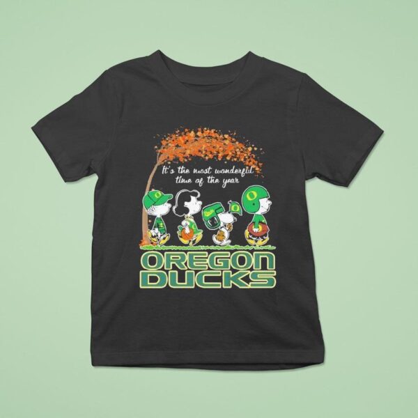Snoopy And The Peanuts Oregon Ducks It S The Most Wonderful Time Of The Year T Shirt
