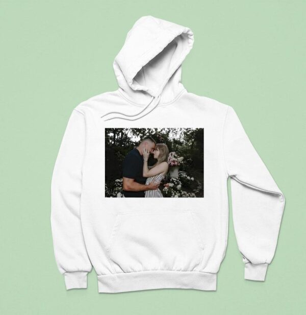 Travis Kelce And Taylor Engagemen Hoodie