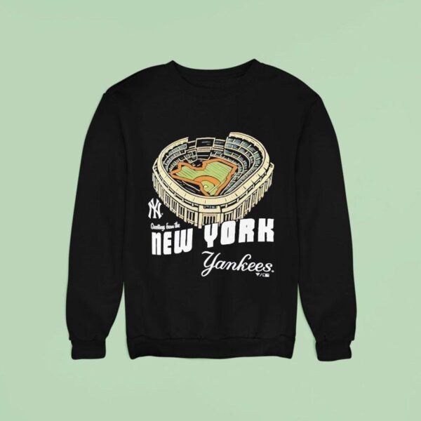 New York Yankees Greetings From The City Sweatshirt