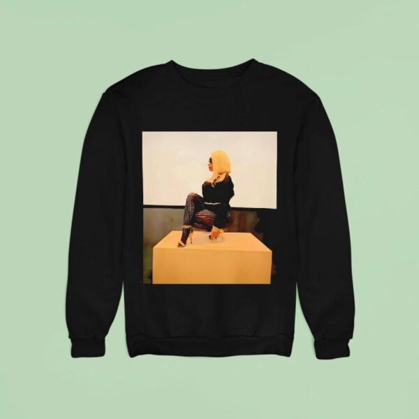 Nicki Minaj Leg Pose Challenge Sweatshirt