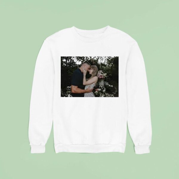 Travis Kelce And Taylor Engagemen Sweatshirt