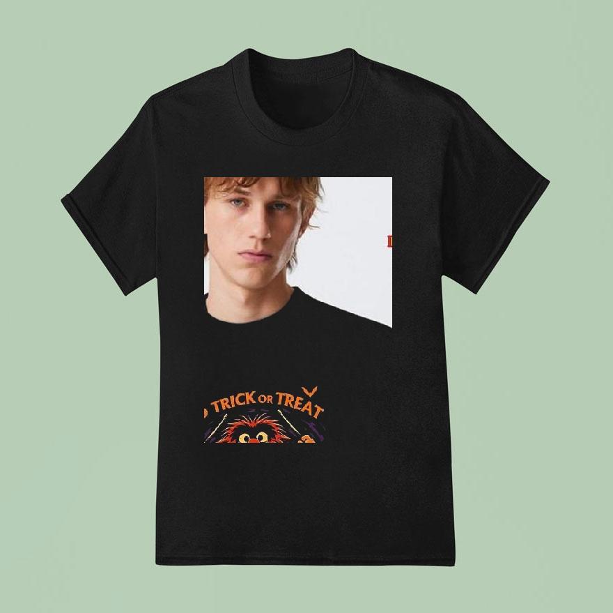 No Trick Or Treat Only Mayhem Puppet Pumpkin Halloween T Shirt