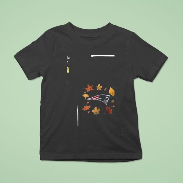 New England Patriots This Woman Loves Fall T Shirt