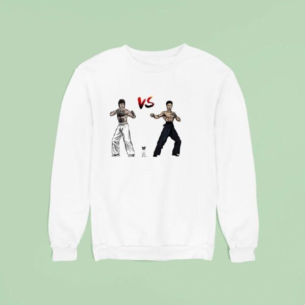 Chuck Norris Vs Bruce Lee Sweatshirt
