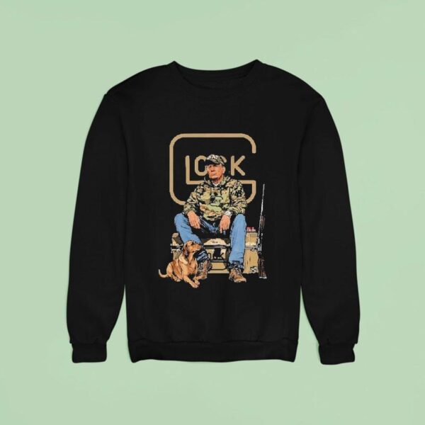 Trump The Th President Holding A Glock Sitting Next To A Hunting Dog Sweatshirt