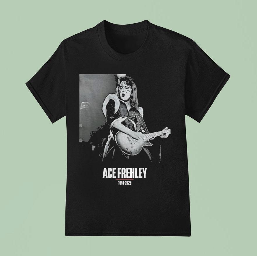 Ace Frehley Space Ace Rock Kiss Big Face Rip T Shirt