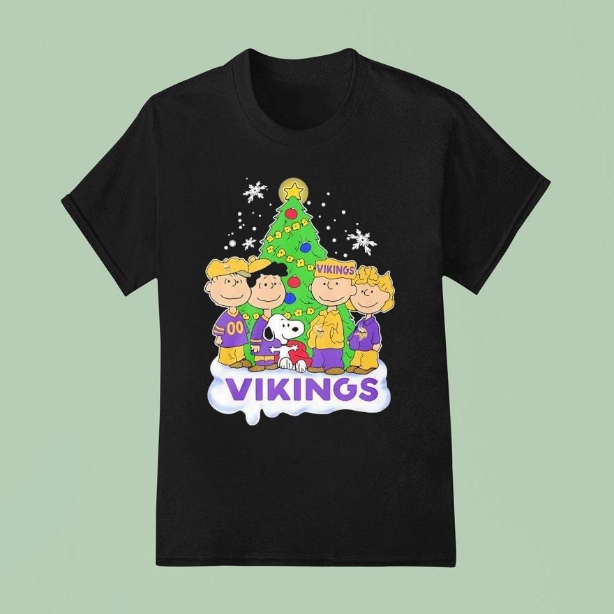 Peanuts Characters X Minnesota Vikings Chrismas T Shirt