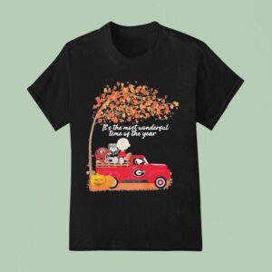 Snoopy And Charlie Brown The Peanuts Fan Georgia Bulldogs It S The Most Wonderful Time Of The Year T Shirt