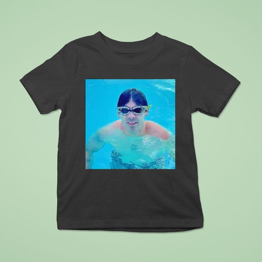 Joe Jonas Wear Swimming Goggles In The Pool T Shirt Joe Jonas Wear Swimming Goggles In The Pool T Shirt