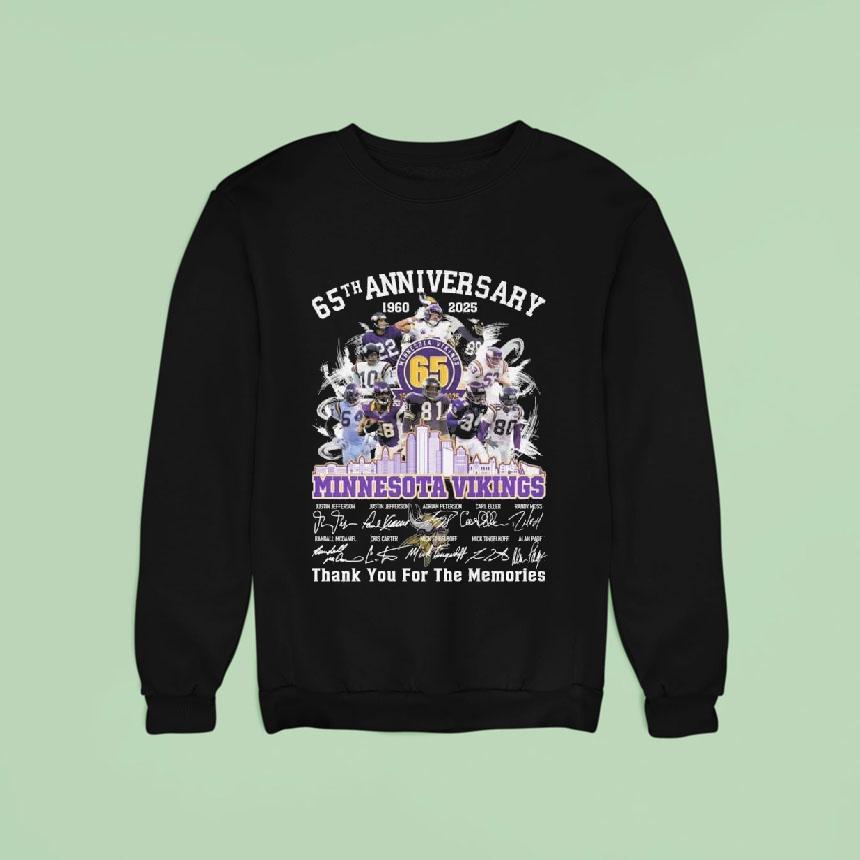 Minnesota Vikings Th Anniversary Skyline Signatures Thank You For The Memories Sweatshirt Minnesota Vikings Th Anniversary Skyline Signatures Thank You For The Memories Sweatshirt
