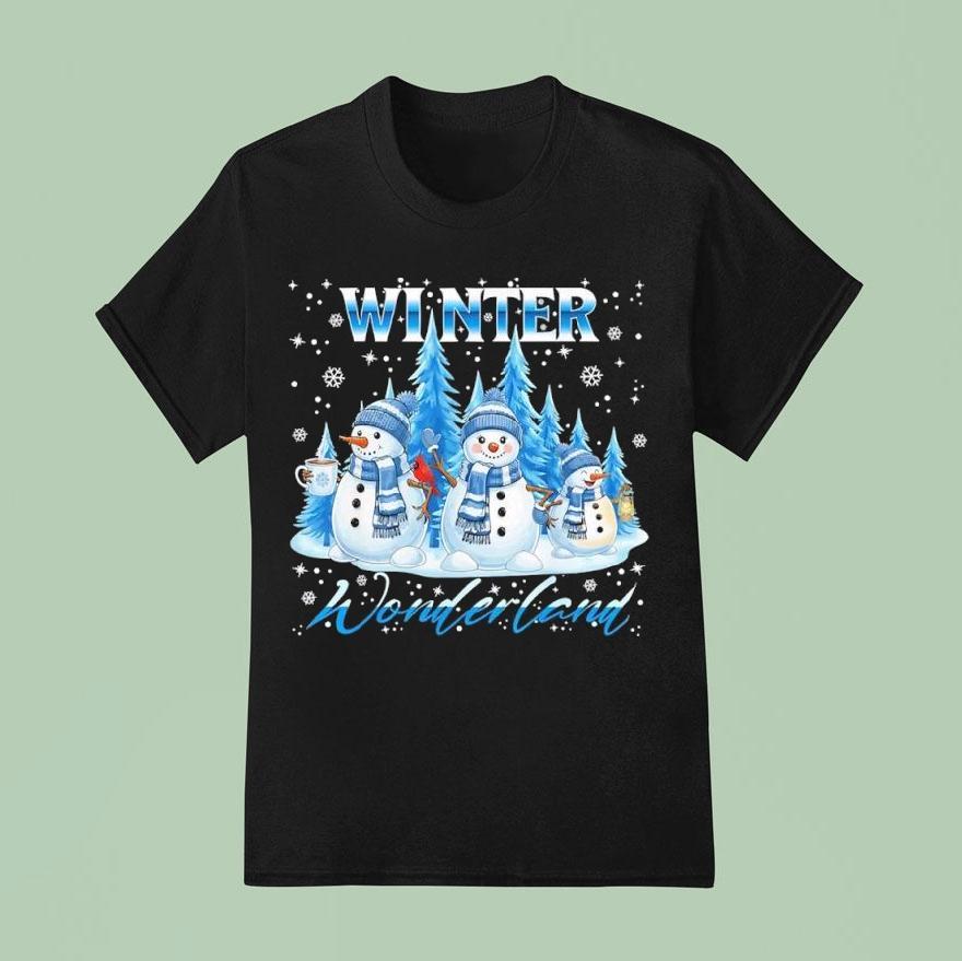 Winter Wonderland Snowman Family Snowflake Cozy Winter Scene T Shirt